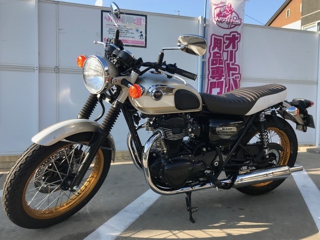 Kawasaki W800 マフラー交換のご紹介 - NAPS-ON マガジン