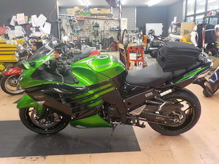 S21 タイヤ　訳あり b4961914866921.jpg