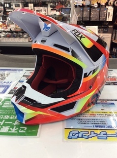 ALL-NEW FOX V1 ヘルメット！ - NAPS-ON マガジン