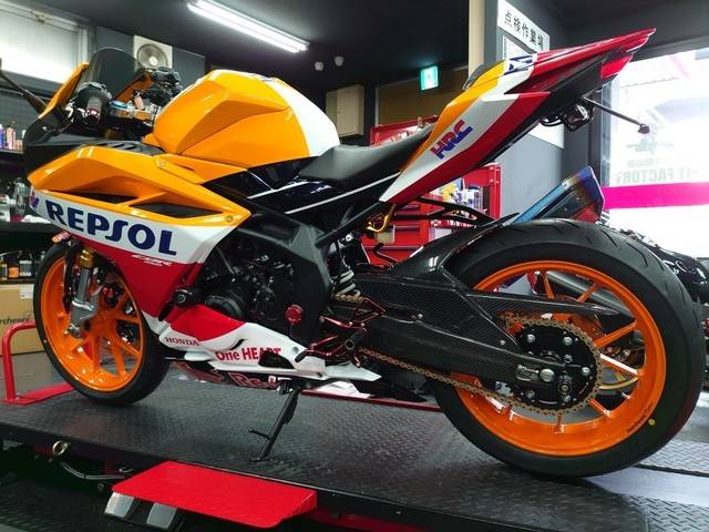 CBR250RR にマルケジーニ!! - NAPS-ON マガジン