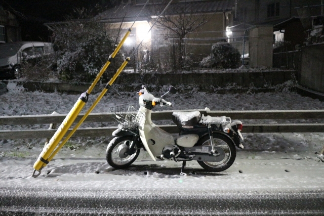 危険を回避！バイク乗りのための雪の日対策って？