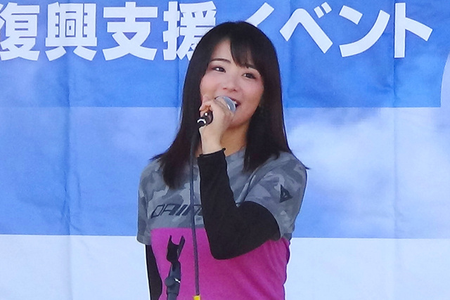 バイク大好き元AKB48の女性タレント平嶋夏海さん