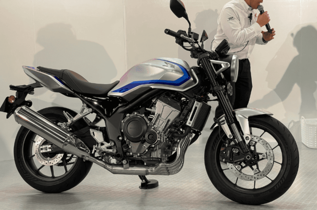 参考出品:CB400 SUPER FOUR E-Clu...